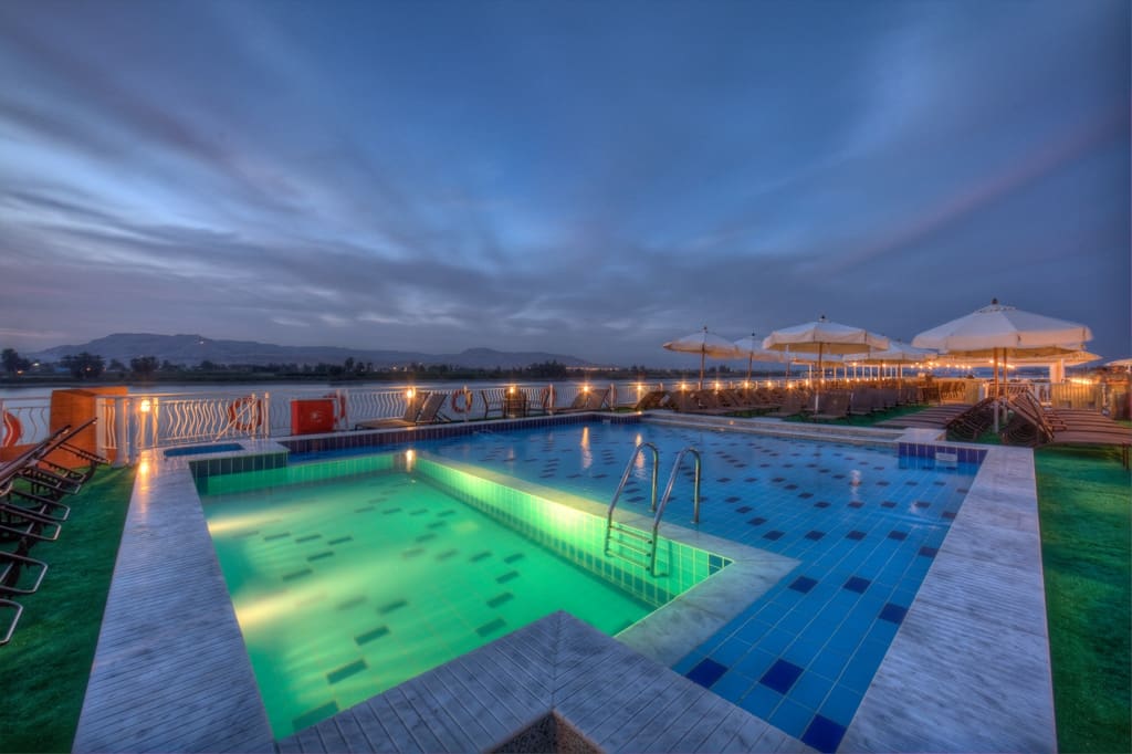 Gorgeous evening photo of the Steinberger Legacy's top deck pool.
